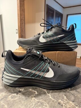 Nike Lunar Roam Premium 'Black Grey Aurora Green'